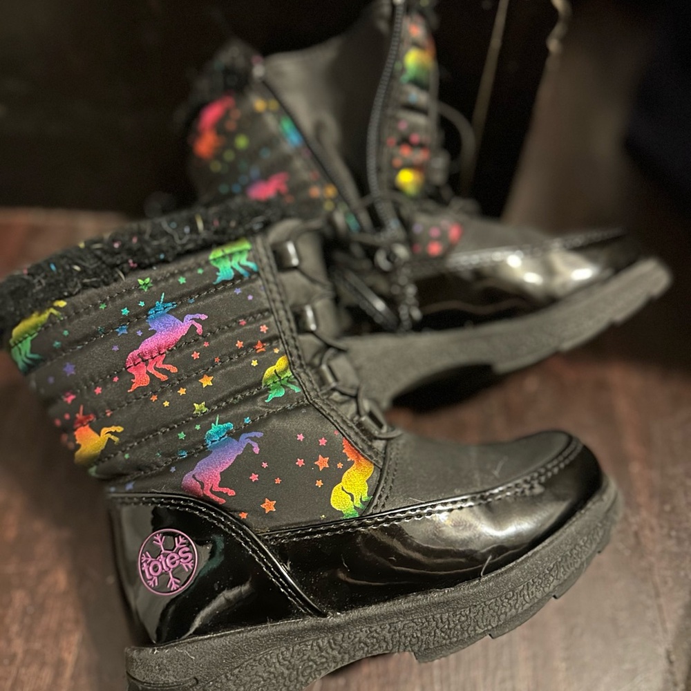 Totes Kids Rainbow Unicorn Boots